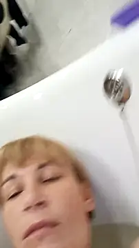 Snapshot of SweetKiss96 chatting on October 12, 2025, 6:20 pm SweetKiss96 online show from October 12, 2025, 6:20 pm