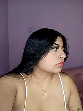 Snapshot of TifanieJones chatting on September 29, 2025, 9:09 pm TifanieJones online show from September 29, 2025, 9:09 pm