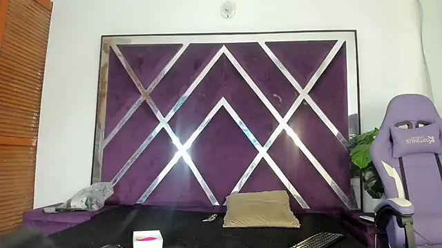 angelkyraasm online show from February 28, 2026, 12:38 pm