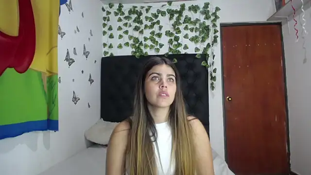 Snapshot of isabel_09 chatting on February 21, 2026, 3:19 am isabel 09 online show from February 21, 2026, 3:19 am