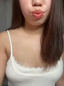 Snapshot of Rose-babyx chatting on March 25, 2026, 2:44 am Rose-babyx online show from March 25, 2026, 2:44 am