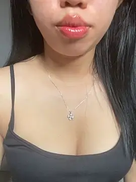 Rose-babyx online show from June 14, 2026, 2:24 am
