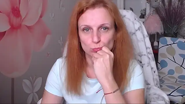 Snapshot of Venus_love1 chatting on March 18, 2026, 6:42 pm Venus love1 online show from March 18, 2026, 6:42 pm