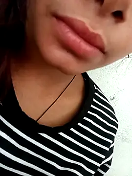 Aaisha-16 online show from February 21, 2026, 3:52 am