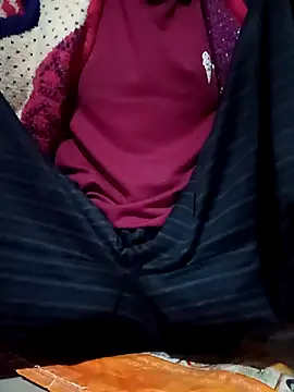 Aaisha-16 online show from December 3, 2025, 1:06 am