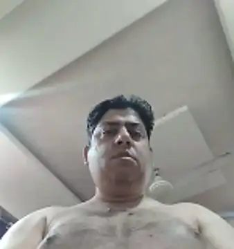 Snapshot of Love40777 chatting on February 23, 2026, 9:15 pm Love40777 online show from February 23, 2026, 9:15 pm