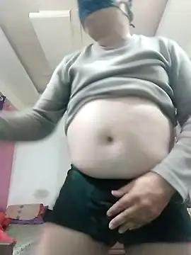 Snapshot of Love40777 chatting on December 4, 2025, 5:34 pm Love40777 online show from December 4, 2025, 5:34 pm