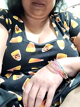 Mmm143 online show from March 25, 2026, 11:36 pm