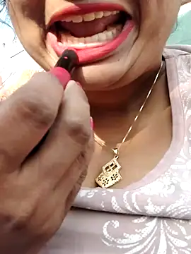 Mmm143 online show from December 15, 2025, 5:35 am