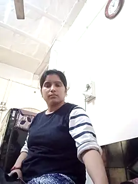 aliya-jaan71 online show from November 12, 2025, 5:33 am