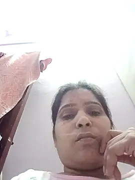 Snapshot of aliya-jaan71 chatting on October 12, 2025, 9:32 am aliya-jaan71 online show from October 12, 2025, 9:32 am