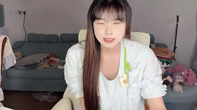 Akong11 online show from April 8, 2026, 5:25 pm