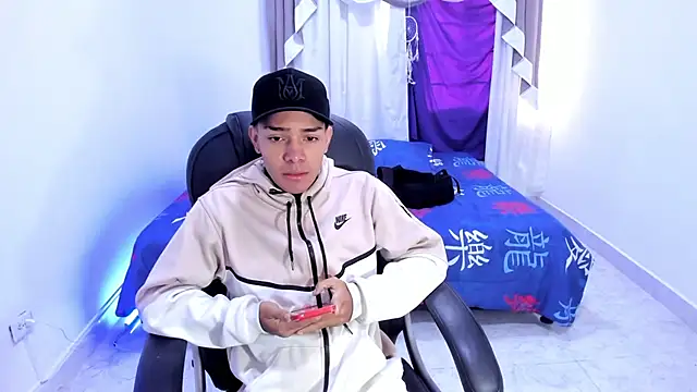 Hunteer Boy online show from October 18, 2025, 1:24 pm