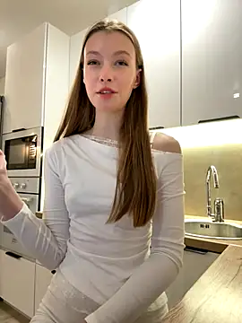 FriendlyFire 18 online show from October 24, 2025, 7:35 pm