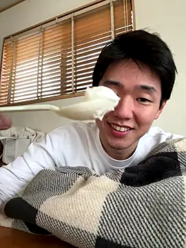 KAMESAN08 online show from November 18, 2025, 5:44 am