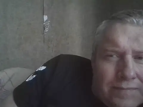 Snapshot of evulis1 chatting on September 29, 2025, 12:55 pm evulis1 online show from September 29, 2025, 12:55 pm