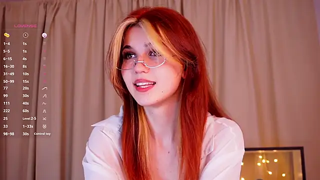 Snapshot of Sofia_Tetsu chatting on October 5, 2025, 11:06 pm Sofia Tetsu online show from October 5, 2025, 11:06 pm