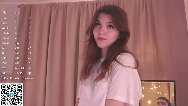 Snapshot of Sofia_Tetsu chatting on September 25, 2025, 9:21 pm Sofia Tetsu online show from September 25, 2025, 9:21 pm