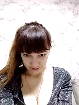 AliceSwan1122 online show from December 3, 2025, 10:20 pm