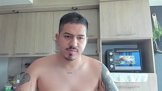 Snapshot of Arnolwilliams chatting on September 14, 2025, 9:37 pm Arnolwilliams online show from September 14, 2025, 9:37 pm