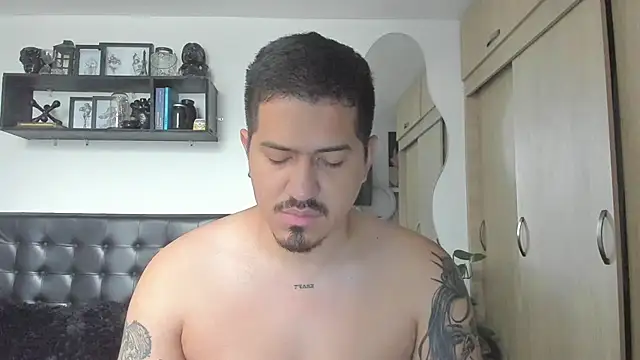 Snapshot of Arnolwilliams chatting on September 27, 2025, 6:47 pm Arnolwilliams online show from September 27, 2025, 6:47 pm