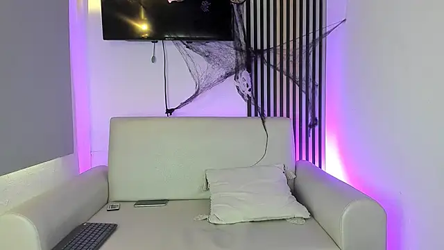 toji luxxer online show from October 25, 2025, 8:20 pm