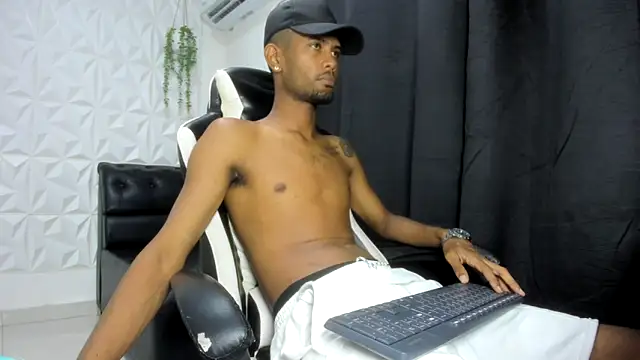 saack  xx online show from May 27, 2026, 12:42 am