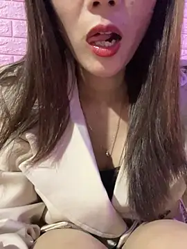 Snapshot of Moon_pusy chatting on February 11, 2026, 2:50 pm Moon pusy online show from February 11, 2026, 2:50 pm