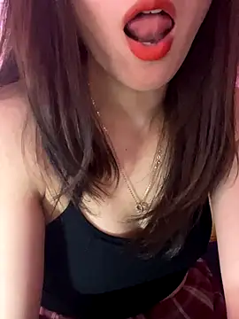 Moon pusy online show from November 13, 2025, 9:24 am