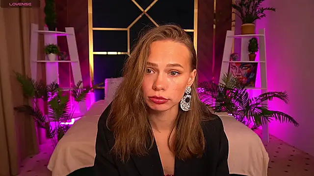 ShyySiren online show from October 24, 2025, 1:54 pm