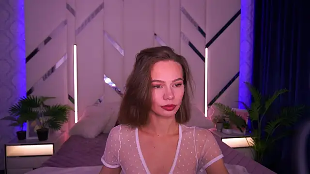 ShyySiren online show from December 4, 2025, 8:46 am