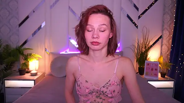 ShyySiren online show from February 12, 2026, 3:45 pm