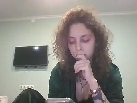 Snapshot of Lorveth chatting on October 30, 2025, 6:16 pm Lorveth online show from October 30, 2025, 6:16 pm