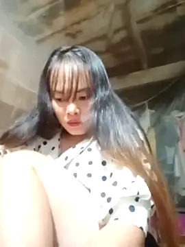 emilyzz online show from October 22, 2025, 1:10 pm