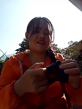 Snapshot of emilyzz chatting on January 18, 2026, 7:23 am emilyzz online show from January 18, 2026, 7:23 am