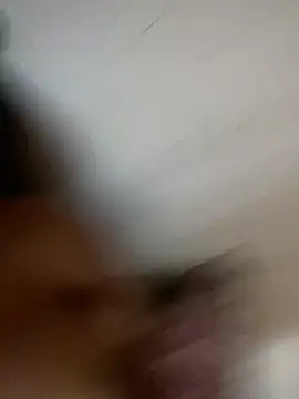 Snapshot of Milenvs chatting on April 14, 2026, 1:38 pm Milenvs online show from April 14, 2026, 1:38 pm