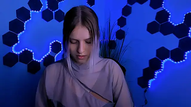 kaela spell  online show from May 15, 2026, 12:08 am
