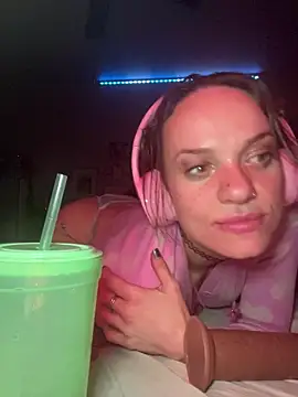 Snapshot of Texxaspearl chatting on January 13, 2026, 9:24 am Texxaspearl online show from January 13, 2026, 9:24 am