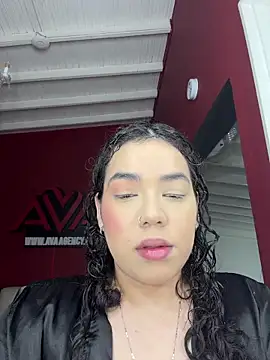 krisstenSantos online show from December 22, 2025, 1:00 pm