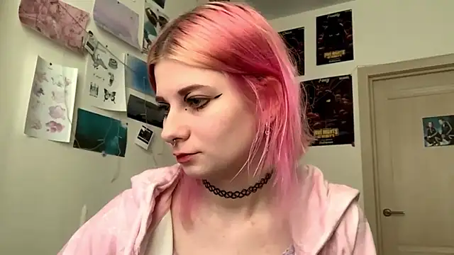 PinkVampire online show from October 4, 2025, 1:23 pm