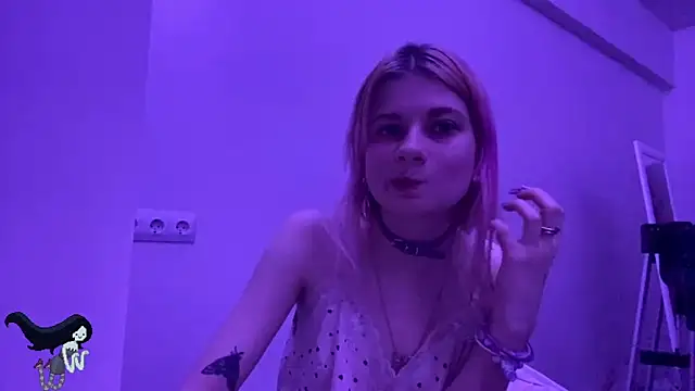 PinkVampire online show from October 26, 2025, 9:37 pm