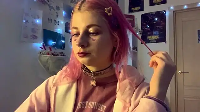 PinkVampire online show from September 23, 2025, 6:15 pm