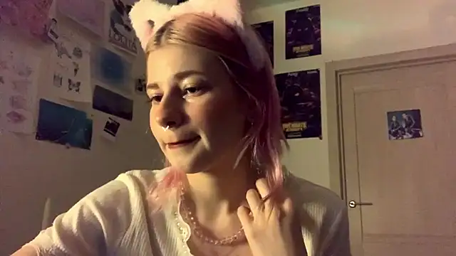 PinkVampire online show from October 8, 2025, 8:09 pm