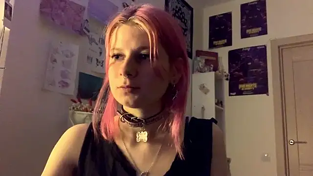 PinkVampire online show from September 21, 2025, 6:13 pm