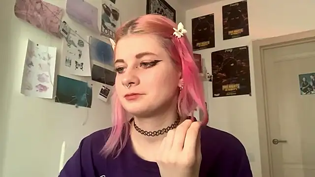 PinkVampire online show from October 3, 2025, 10:06 am