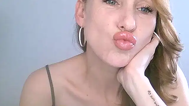 Eliza-Tastys-  online show from September 28, 2025, 12:45 pm