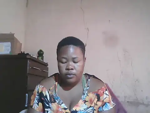 Snapshot of Bustyass93 chatting on September 26, 2025, 6:42 am Bustyass93 online show from September 26, 2025, 6:42 am