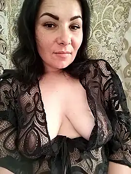 Mia24Blove online show from May 24, 2026, 2:50 pm