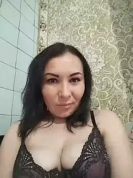 Mia24Blove online show from June 4, 2026, 4:00 pm