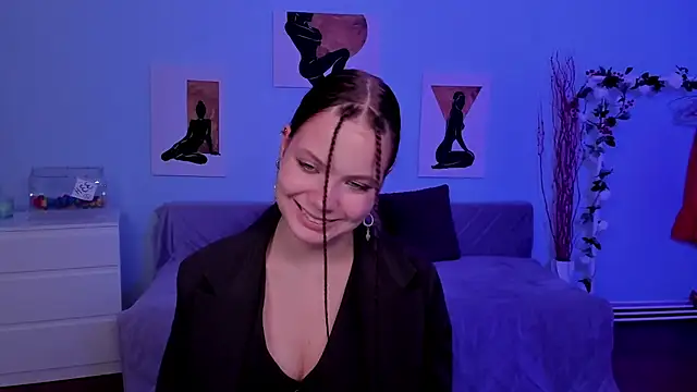 Snapshot of BetsyKiss chatting on September 22, 2025, 5:13 am BetsyKiss online show from September 22, 2025, 5:13 am